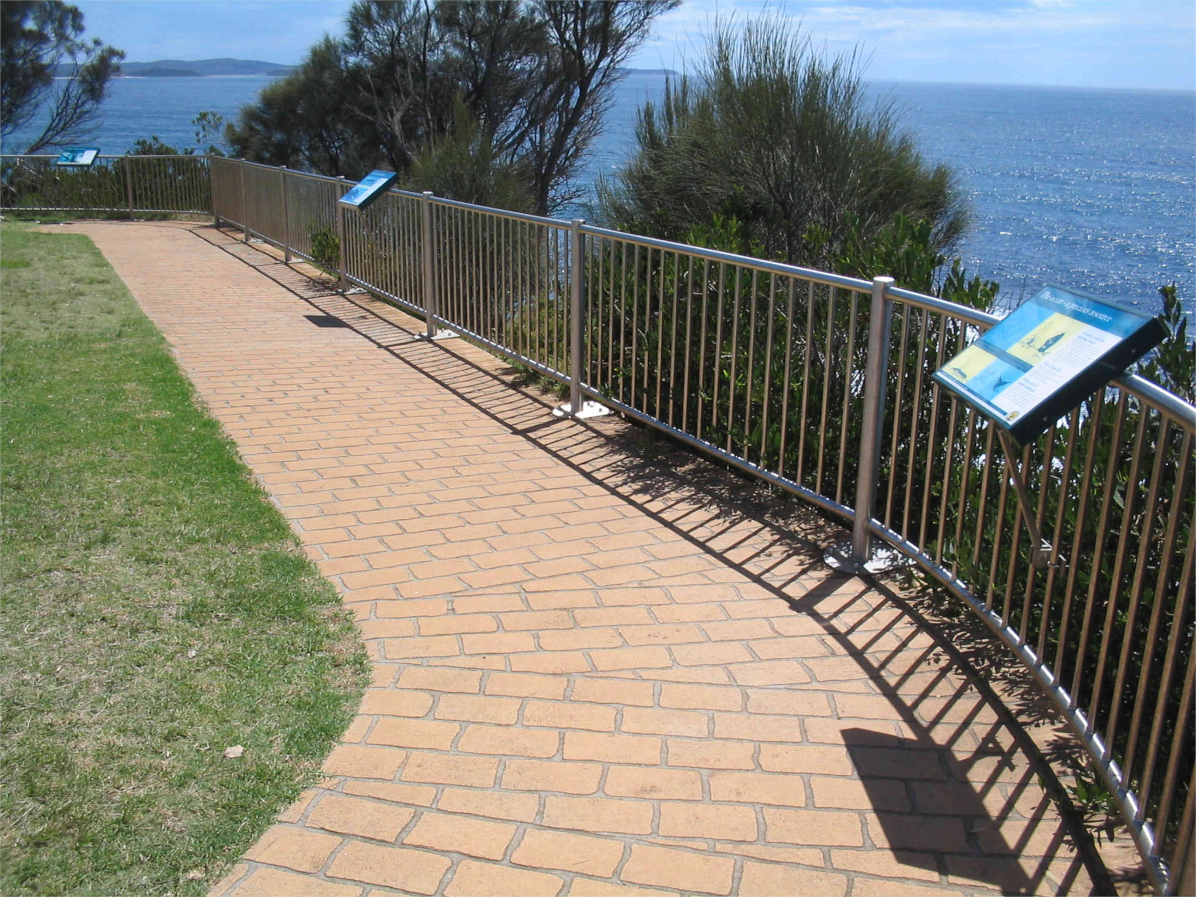 NPWS SS Balustrading 2007 003